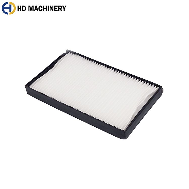 Komatsu/Fleetguard Air Filter 11Q6-90510-P AF56028